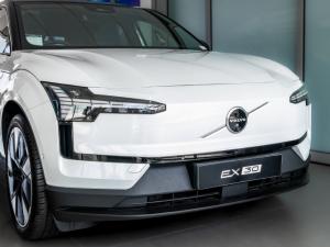 Volvo EX30 Twin Motor Performance Ultra - Image 2