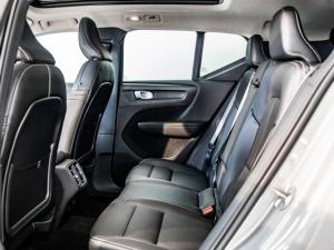 Volvo XC40 B3 Plus Dark - Image 12