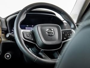 Volvo XC40 B3 Plus Dark - Image 20