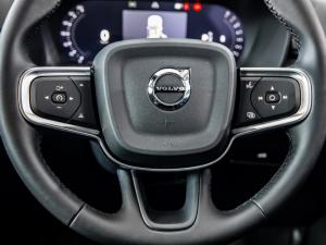 Volvo XC40 B3 Plus Dark - Image 21