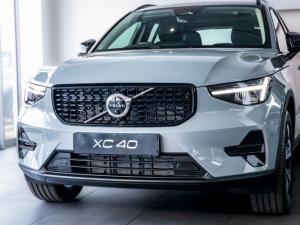 Volvo XC40 B3 Plus Dark - Image 2
