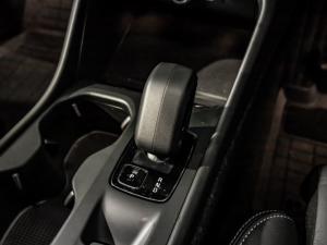 Volvo XC40 B3 Essential - Image 21