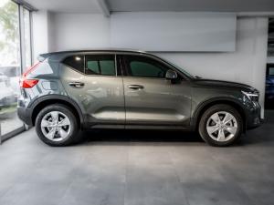 Volvo XC40 B3 Essential - Image 5