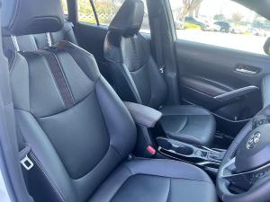 Toyota Corolla Cross 1.8 HEV XS - Image 14
