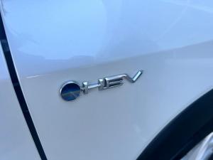 Toyota Corolla Cross 1.8 HEV XS - Image 9