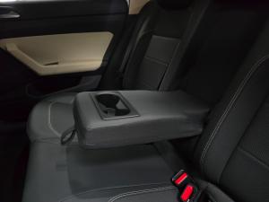 Volkswagen Polo sedan 1.0TSI Style - Image 7