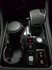 Volkswagen Touareg V6 TDI R-Line Final Edition - Image 17