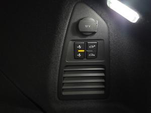Volkswagen Touareg V6 TDI R-Line Final Edition - Image 8
