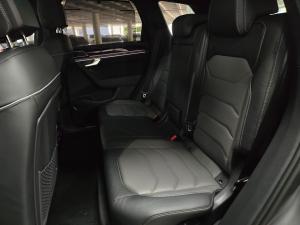 Volkswagen Touareg V6 TDI R-Line Final Edition - Image 9