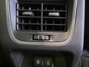Suzuki Grand Vitara 1.5 GLX manual - Image 18