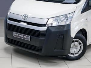 Toyota Quantum 2.8 LWB panel van - Image 4