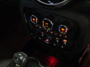 MINI Clubman Cooper S Clubman - Image 20