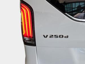 Mercedes-Benz V250d Avantgarde AMG automatic - Image 16