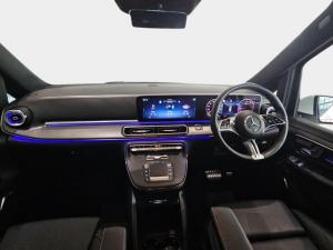 Mercedes-Benz V250d Avantgarde AMG automatic - Image 17