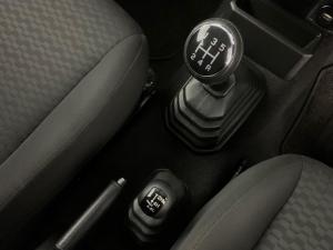 Suzuki Jimny 1.5 GLX - Image 19