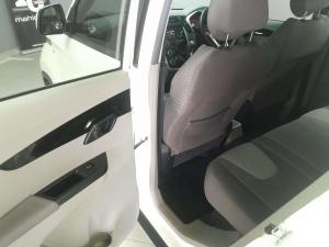 Mahindra KUV 100 1.2TD K6+ - Image 19