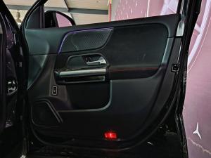 Mercedes-Benz GLA GLA200 Progressive - Image 9
