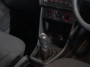 Volkswagen Polo Vivo hatch 1.4 Trendline - Image 9