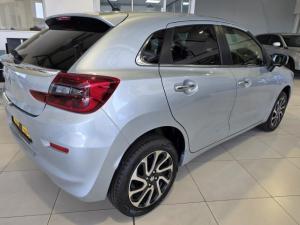 Suzuki Baleno 1.5 GLX auto - Image 13