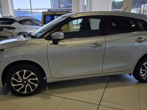 Suzuki Baleno 1.5 GLX auto - Image 4