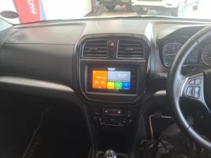 Suzuki Vitara Brezza 1.5 GLX - Image 12