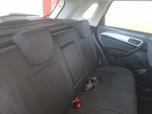 Suzuki Vitara Brezza 1.5 GLX - Image 15
