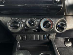 Toyota Hilux 2.8GD-6 Xtra cab 4x4 Legend auto - Image 16