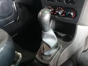 Nissan NP200 1.6i safety pack (aircon) - Image 10