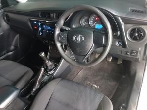Toyota Corolla Quest 1.8 Plus manual - Image 10