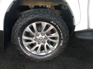 Toyota Hilux 2.8GD-6 double cab 4x4 Raider auto - Image 7