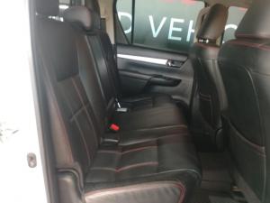 Toyota Hilux 2.8GD-6 double cab 4x4 Raider auto - Image 8