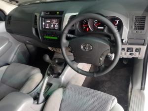 Toyota Hilux 3.0D-4D double cab Raider - Image 11