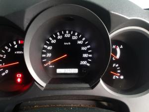 Toyota Hilux 3.0D-4D double cab Raider - Image 17