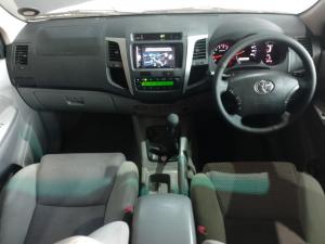 Toyota Hilux 3.0D-4D double cab Raider - Image 9