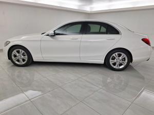 Mercedes-Benz C-Class C180 - Image 11