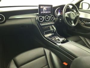 Mercedes-Benz C-Class C180 - Image 15