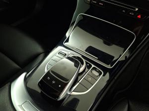 Mercedes-Benz C-Class C180 - Image 24