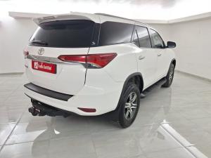 Toyota Fortuner 2.4GD-6 auto - Image 6