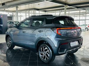 Mahindra XUV 3XO 1.2T AX5 auto - Image 9