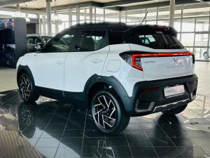 Mahindra XUV 3XO 1.2T AX7L - Image 10
