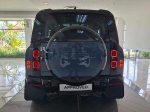 Land Rover Defender 110 D350 X-Dynamic HSE - Image 10