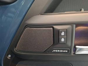 Land Rover Defender 110 D350 X-Dynamic HSE - Image 19