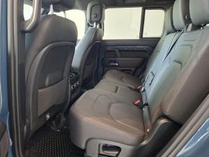Land Rover Defender 110 D350 X-Dynamic HSE - Image 30