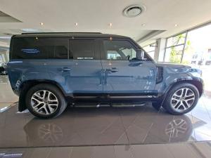Land Rover Defender 110 D350 X-Dynamic HSE - Image 7