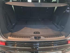 Land Rover Discovery Sport D200 R-Dynamic SE - Image 10