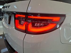 Land Rover Discovery Sport D200 R-Dynamic SE - Image 8