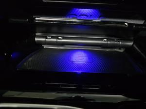 Volkswagen Golf R - Image 13