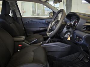 Suzuki Baleno 1.5 GL auto - Image 14