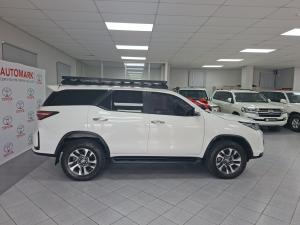 Toyota Fortuner 2.4GD-6 4x4 - Image 3