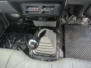 Nissan NP300 Hardbody 2 - Image 9